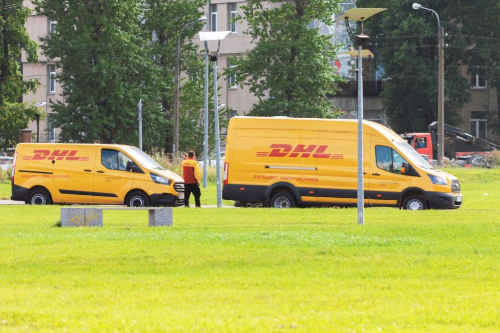 Does DHL Deliver on Saturdays? US Global Mail