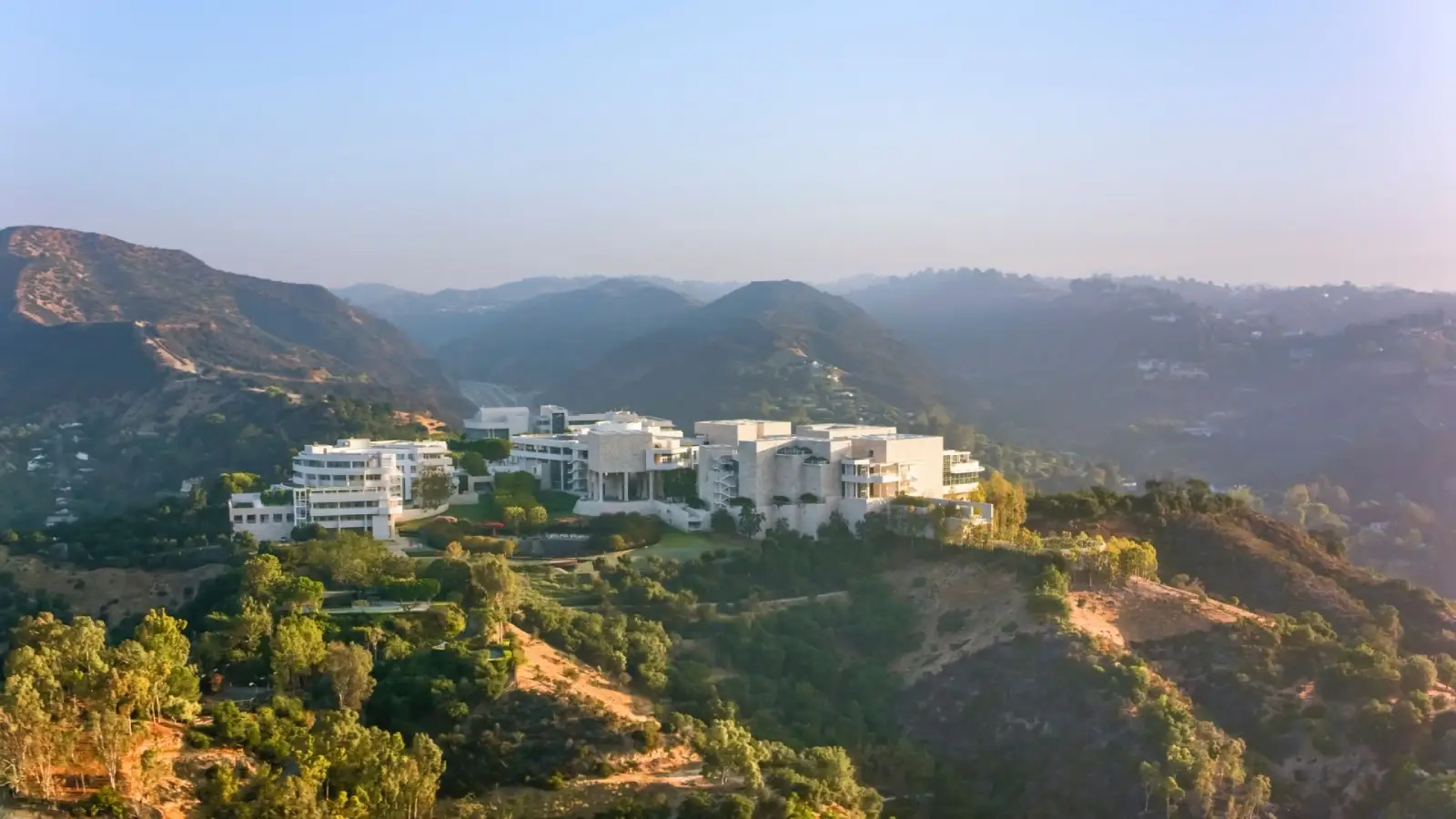 Brentwood, CA virtual mailbox and virtual address solutions for businesses and travelers.